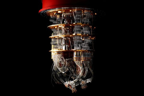 What if Quantum Computers Cracked Cryptographic Algorithms in Cryptocurrencies?